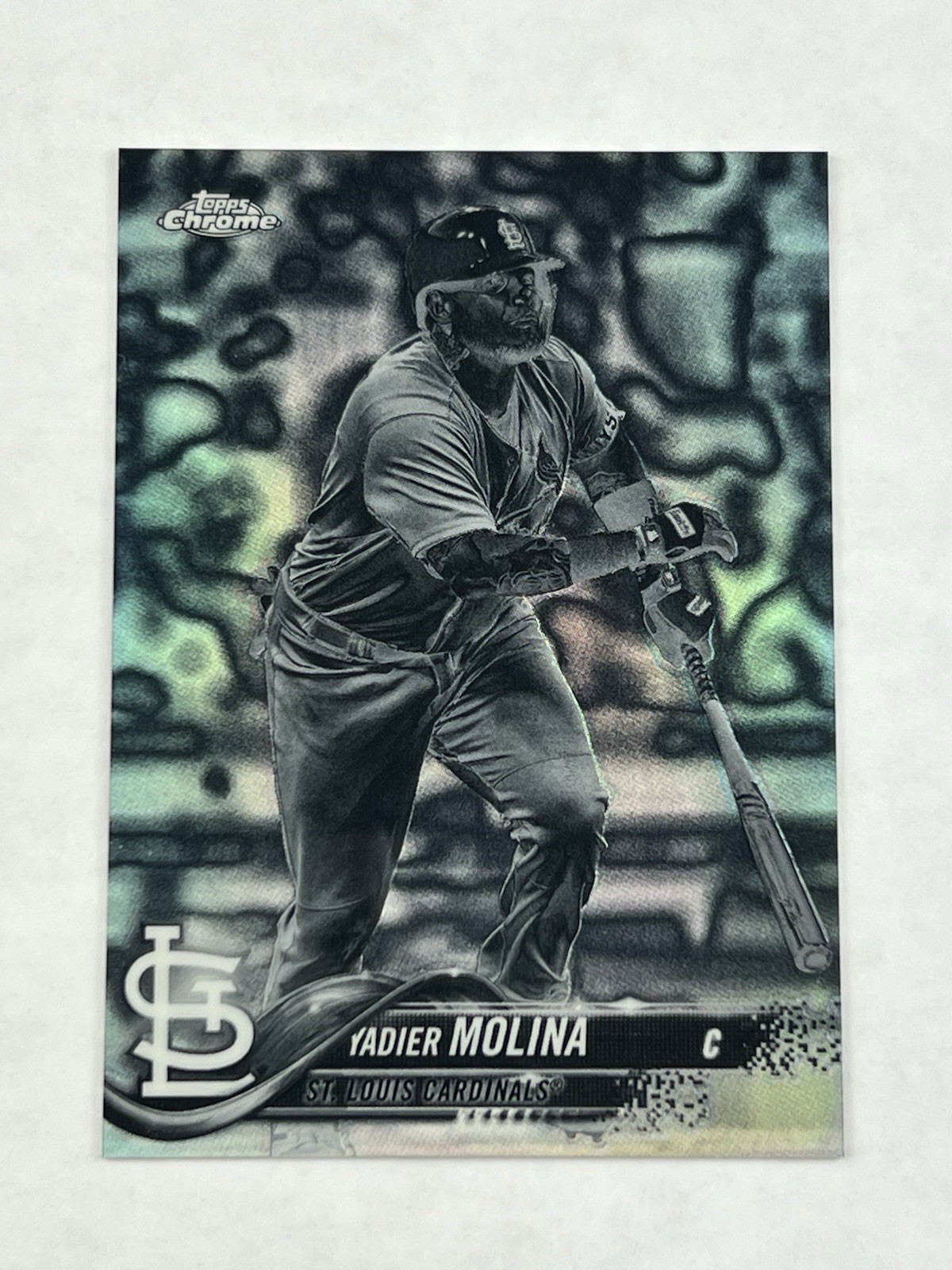 2018 Topps Chrome Negative Refractor Yadier Molina #24 - St. Louis Cardinals