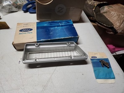 1969 Ford Galaxie NOS RH Front side Maker Light Lens Fomoco C9AZ-15A215-A LTD OE