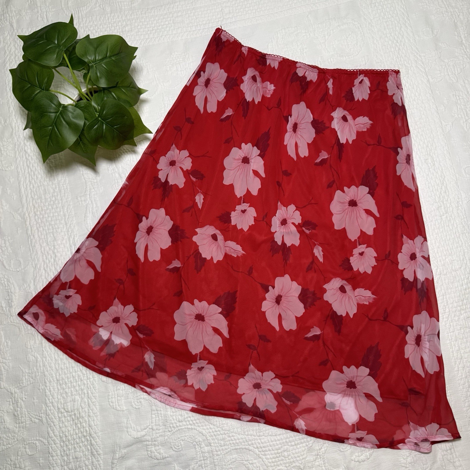 Vintage y2k Red Skirt floral flow  Size 22 / 24 Maxi / Ankle Length