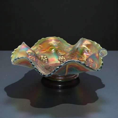 Fenton Amethyst Carnival Glass Vintage Grape & Vine Ruffled Berry Bowl 7 inch