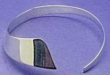 SOLID SILVER TWIST DESIGN OPEN BANGLE WITH BIRMINGHAM IMPORT HALLMARKS