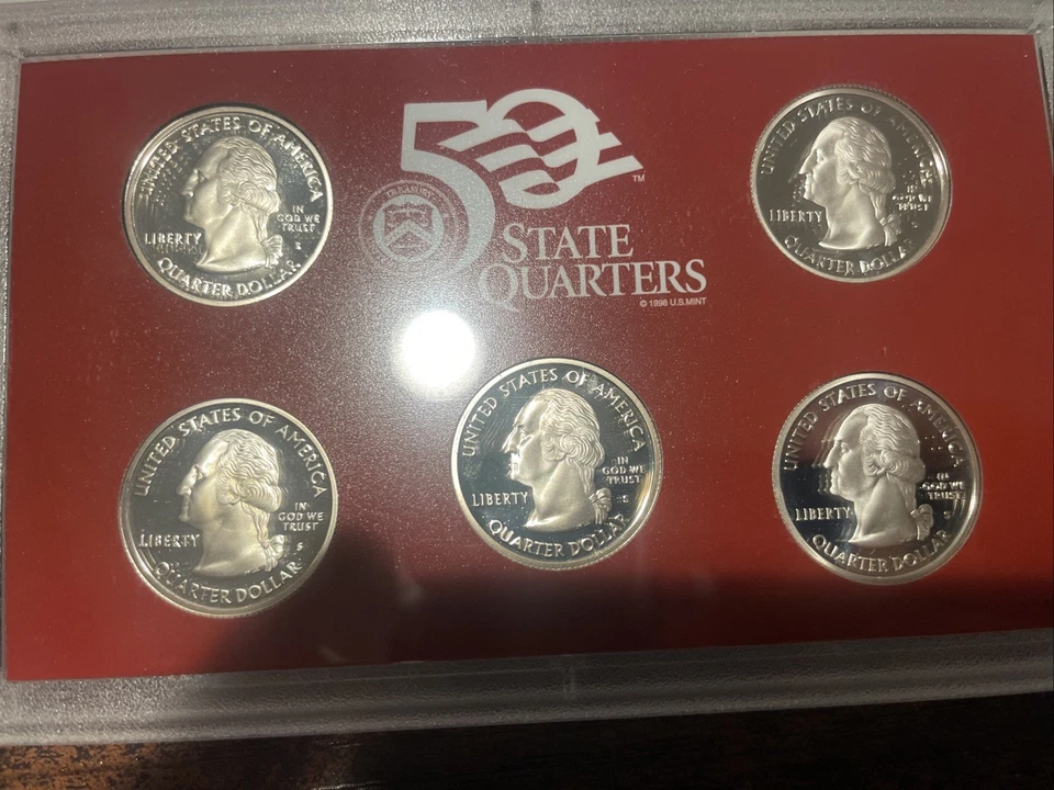 2005 U.S. Mint 50 State Quarters Silver Proof Set - CA, MN, OR, KS, & WV Red Set - Image 3 of 4
