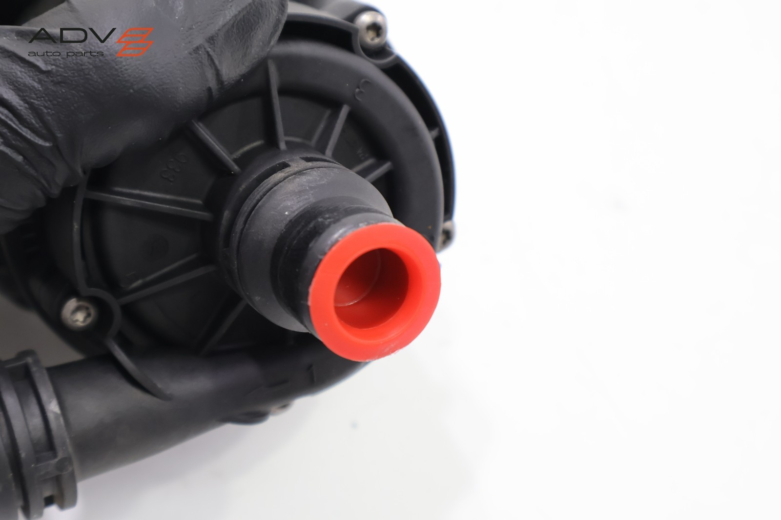 2014 - 2020 BMW i8 I12 ENGINE COOLANT AUXILIARY WATER PUMP OEM