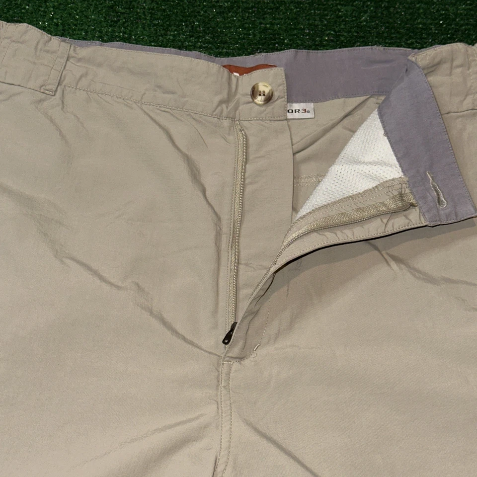 Simms COR 3 Super Lightweight Zip Off Convertible Pants Fishing Hiking UPF 30 - Image 3 of 4
