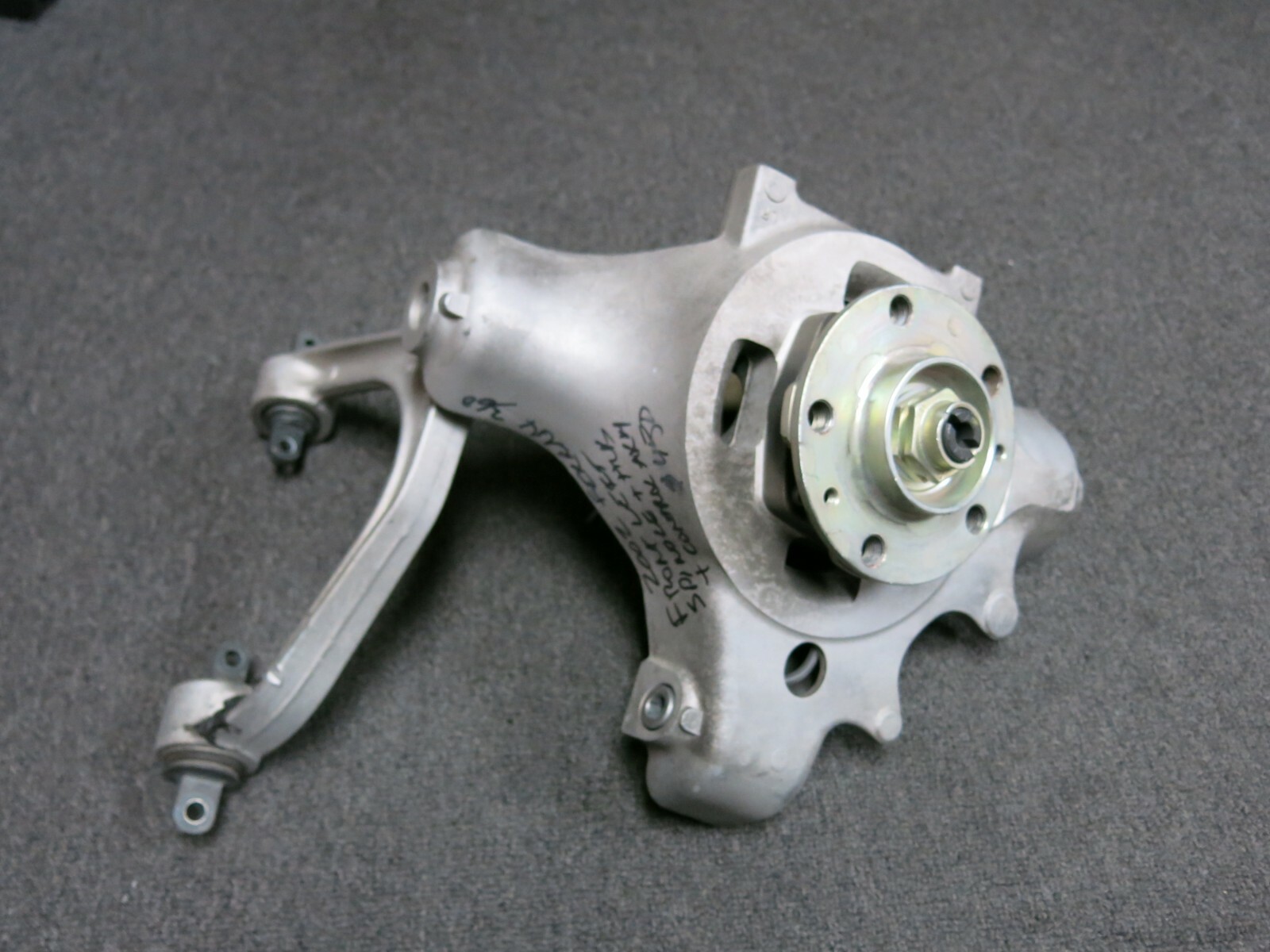 2002 Ferrari 360 Front left Spindle + Hub 179332 #4