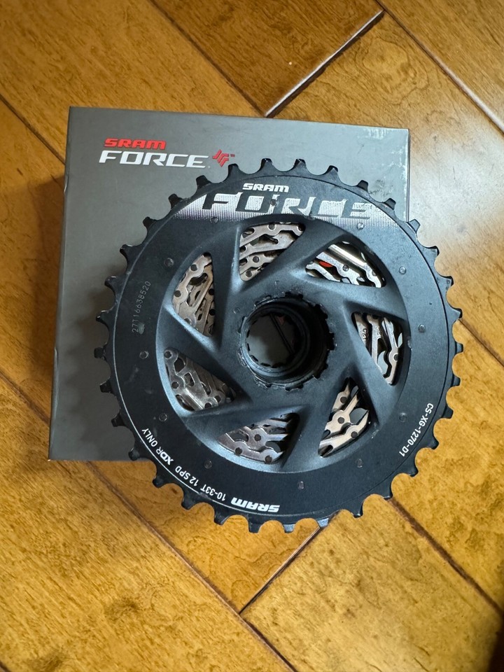 SRAM Force XG-1270 Cassette de 12 velocidades - silver
