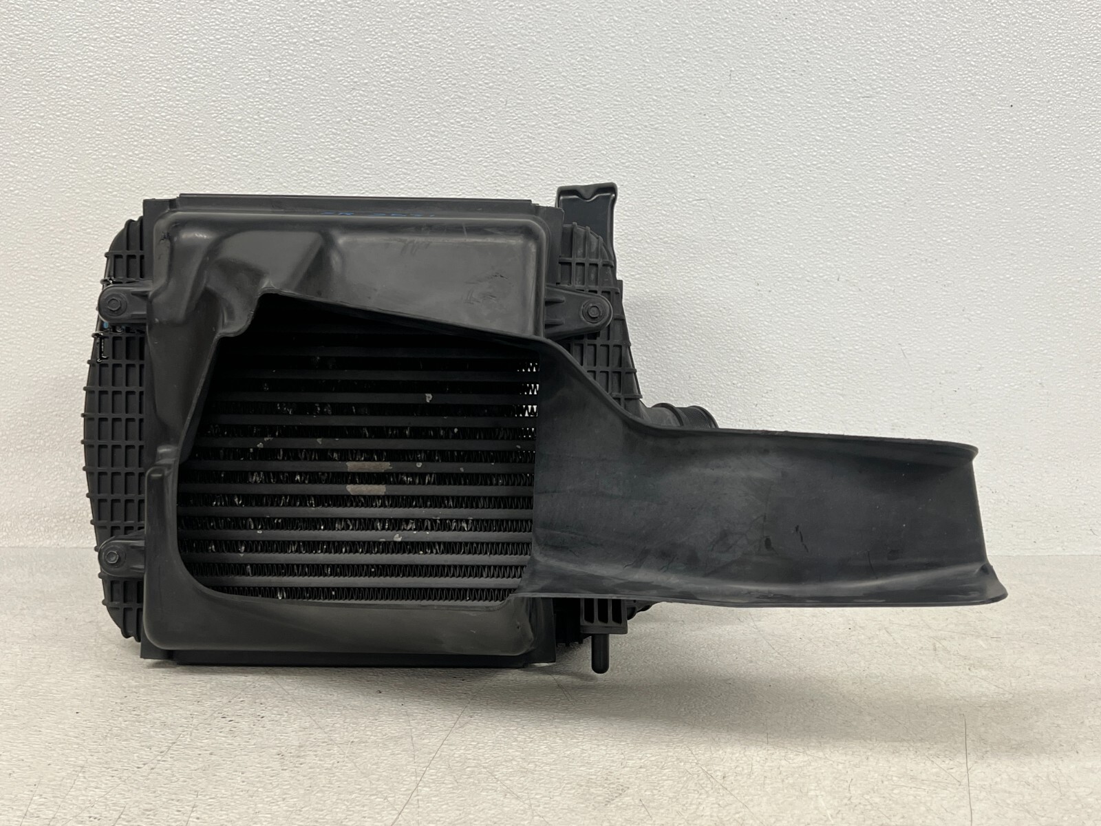 ⭐2014-2020 MASERATI GHIBLI SQ4 RIGHT PASS TURBO INTERCOOLER W/ DUCT OEM LOT2531