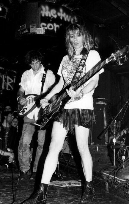 525375 KIM GORDON 80s 90s Retro Vintage Photo 16x12 WALL PRINT
