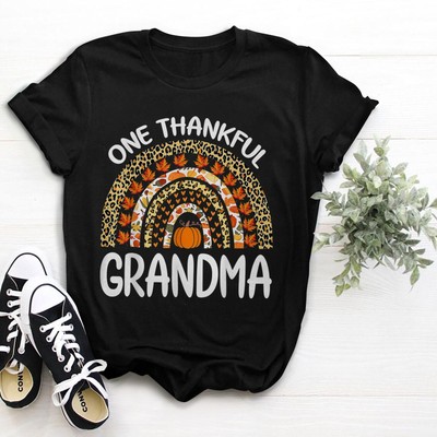One Thankful Grandma Thanksgiving Rainbow Leopard Fall T-Shirt