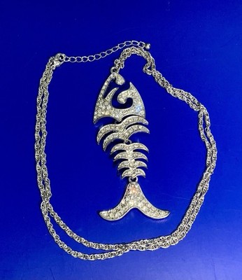 ARTICULATED FISH BONE NECKLACE RHINESTONE SKELETON PENDANT 28  	3  EXTENSION