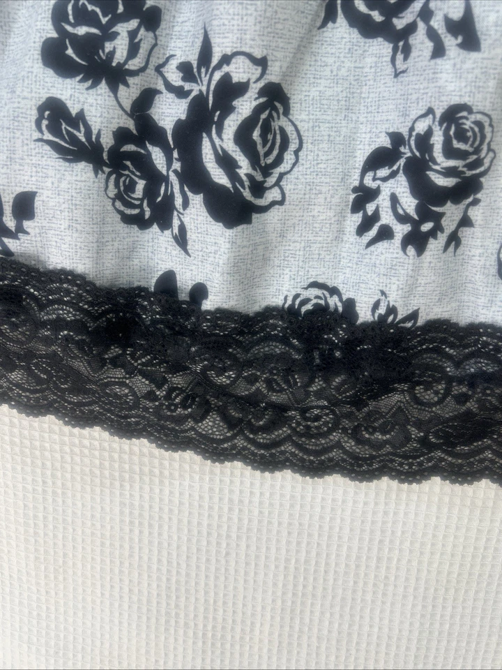 Gabardina Floral Larga Abotonada Vintage Gris Negro Encaje - Nueva - Talla 2XL Foto 4 de 4