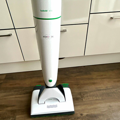 Vorwerk Kobold VB100 Stabstaubsauger kabellos mit SPB100, MF600 & Zubehör