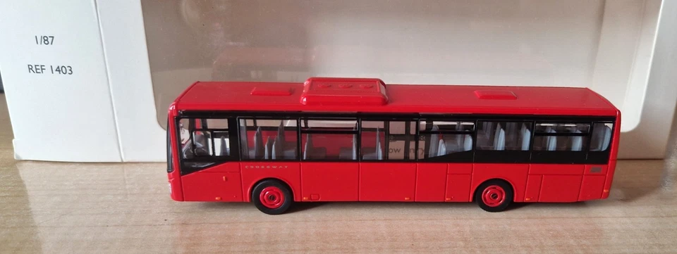 NOREV 1403 IVECO CROSSWAY autobus urbano 4x2 rosso 1:87 - Immagine 2 di 4