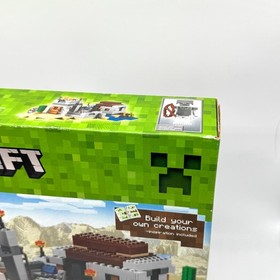 Lego Minecraft The Desert Outpost 21121 IOB Sealed 2015