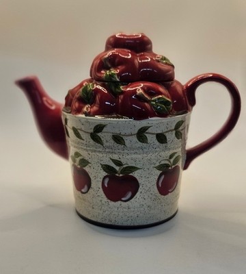 Heartfelt Young Kitchen Creations Ceramic Tea/ Coffee  Pot Red & White Apples