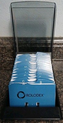 Rolodex Rubbermaid Card File System 8 x4.5  - Includes Blank Cards