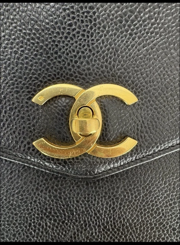 CHANEL Caviar Zip Closure Tote Large Black Leather 3series (94/96) - Image 4 of 4
