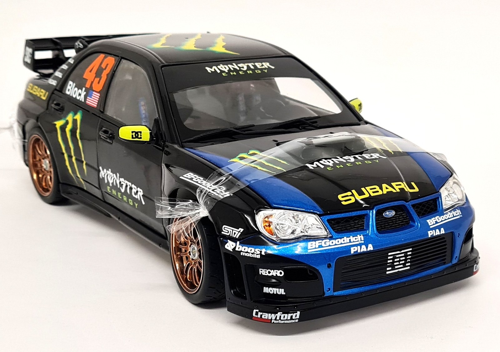 Sunstar 1/18 Subaru Impreza WRC06 Ken Block Gymkhana 2008 Diecast Rally Car