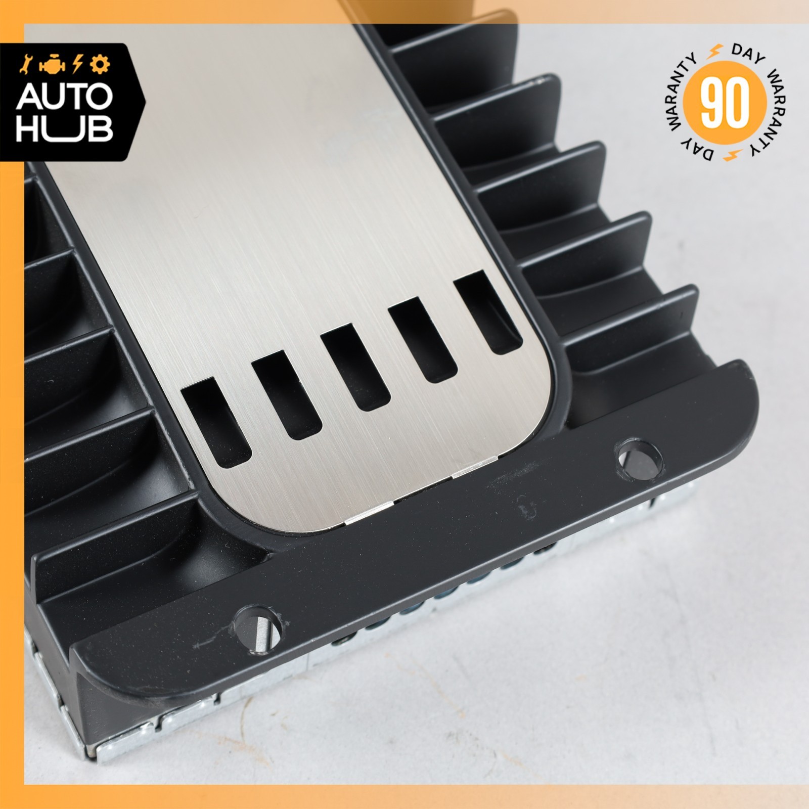 14-17 Maserati Quattroporte M156 Ghibli Bowers & Wilkins Audio Amplifier Amp OEM