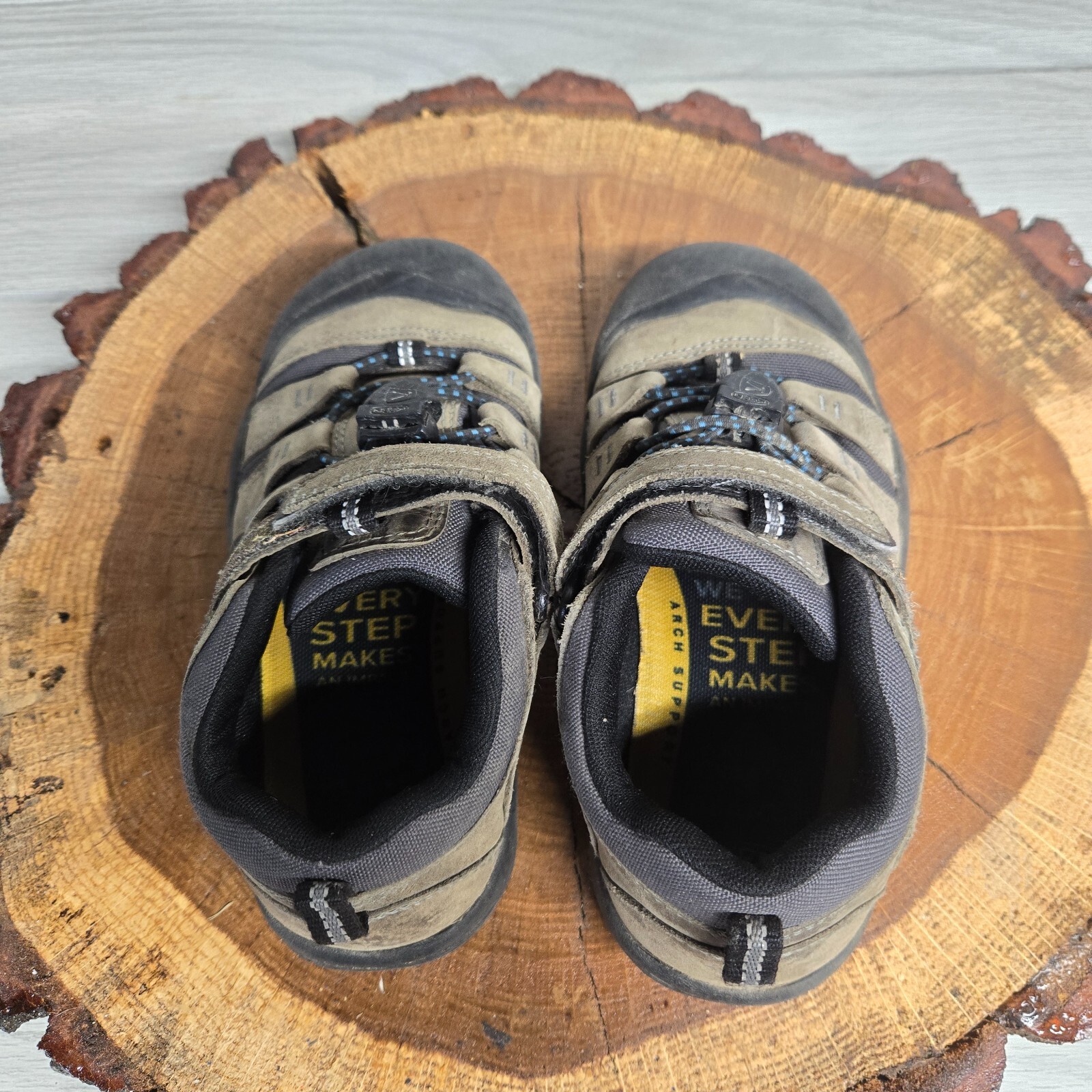 Scarpe da trekking Keen Little Kid taglia 13 Newport in pelle a rete marrone 1025506