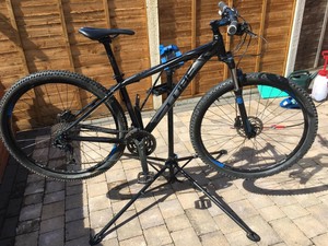black cube mountain bike
