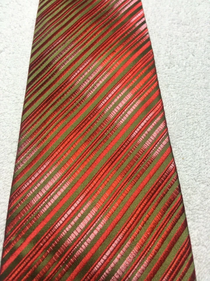 DUKE & DUTCHESS CORBATA HOMBRE ROJO ROSA Y VERDE 4 X 61 Foto 3 de 4