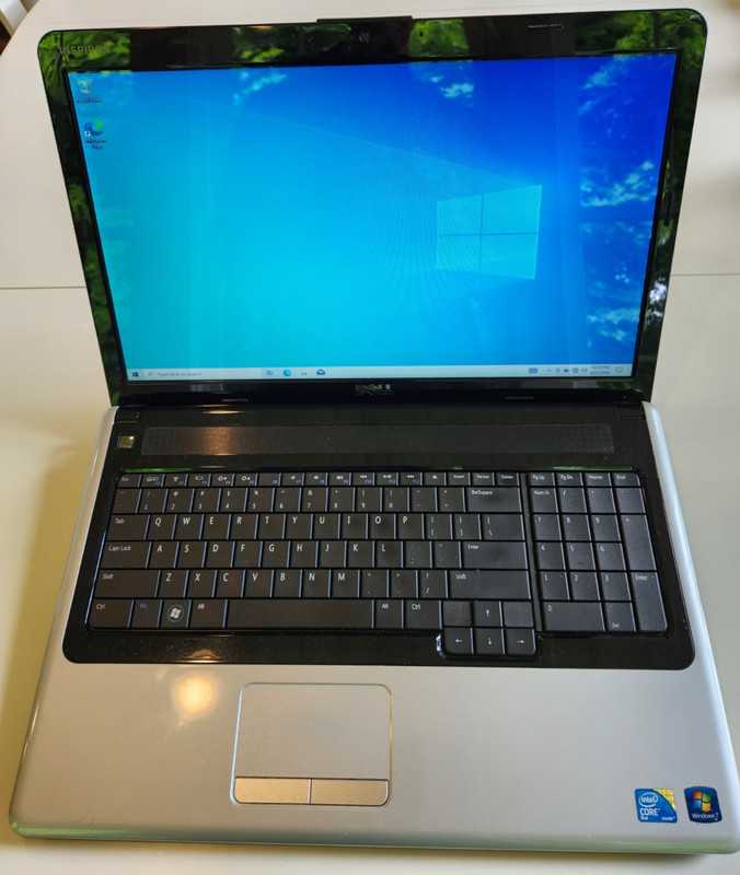 Dell Inspiron 1750 17" Core 2 Duo T6600 4 Gb Ram 1 TB HDD Win 10 Home