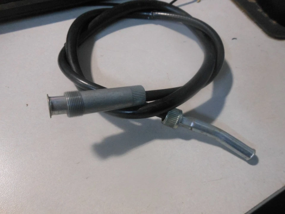 Conjunto de cable velocímetro Suzuki 78-81 PE250 80-81 PE400 34910-40611 NUEVO DE STOCK Foto 4 de 4