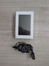 Sony digital photo frame DPF-V700 - S-Frame White