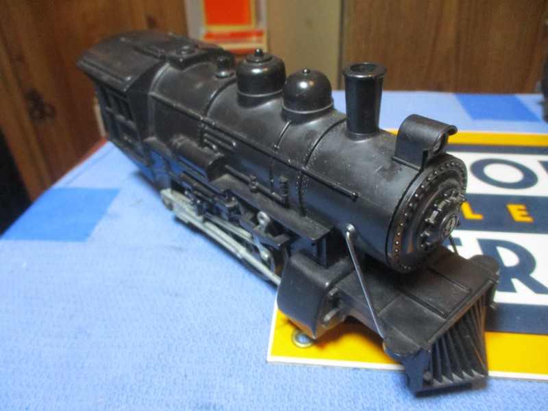 VINTAGE Lionel  O GAUGE #8300 Steam Locomotive 2-4-0 TESTED/RUNS Forward Only