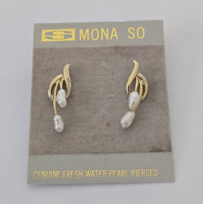 Vintage Mona So Genuie Freshwater Pearl Gold-Tone Dangle Earrings