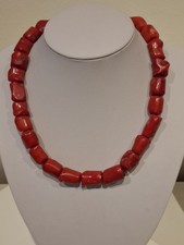 Große schwere Korallenkette