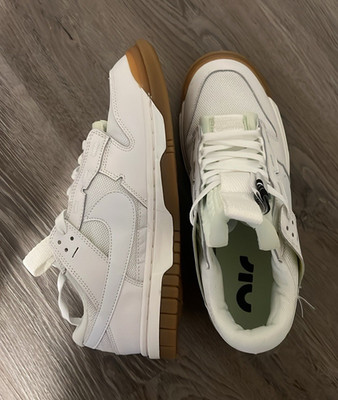 Nike Dunk Low Herren Sneaker EU 42 Weiß/Beige Low Top Gum-Gummisohle