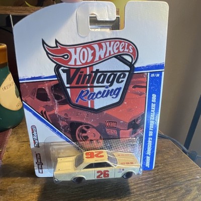 Hot Wheels Vintage Racing Junior Johnson's 1965 Ford Galaxie 500 1:64 Diecast