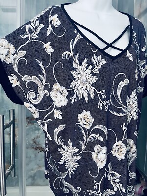 Ru Juju Sz 2X Beautiful Blue Floral SS Blouse NWT 