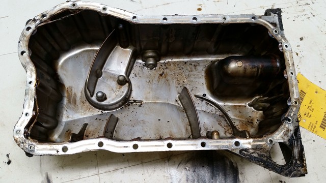 2001 Volkswagen Jetta Oil Pan 2001 VOLKSWAGEN JETTA Engine Motor Oil Pan 2.8L 6 Cylinder | eBay