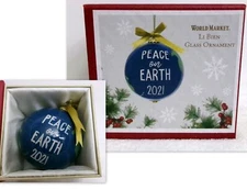 PEACE ON EARTH 2021 LI BIEN GLASS CHRISTMAS ORNAMENT IN GIFT BOX NEW