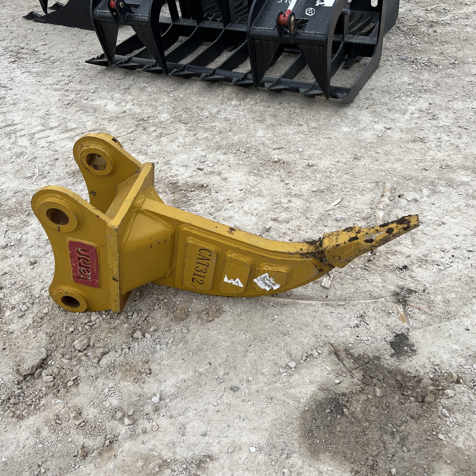 Frost Ripper Cat Cat 312 ripper frost tooth excacator 65 mm pin L Linkage New | eBay