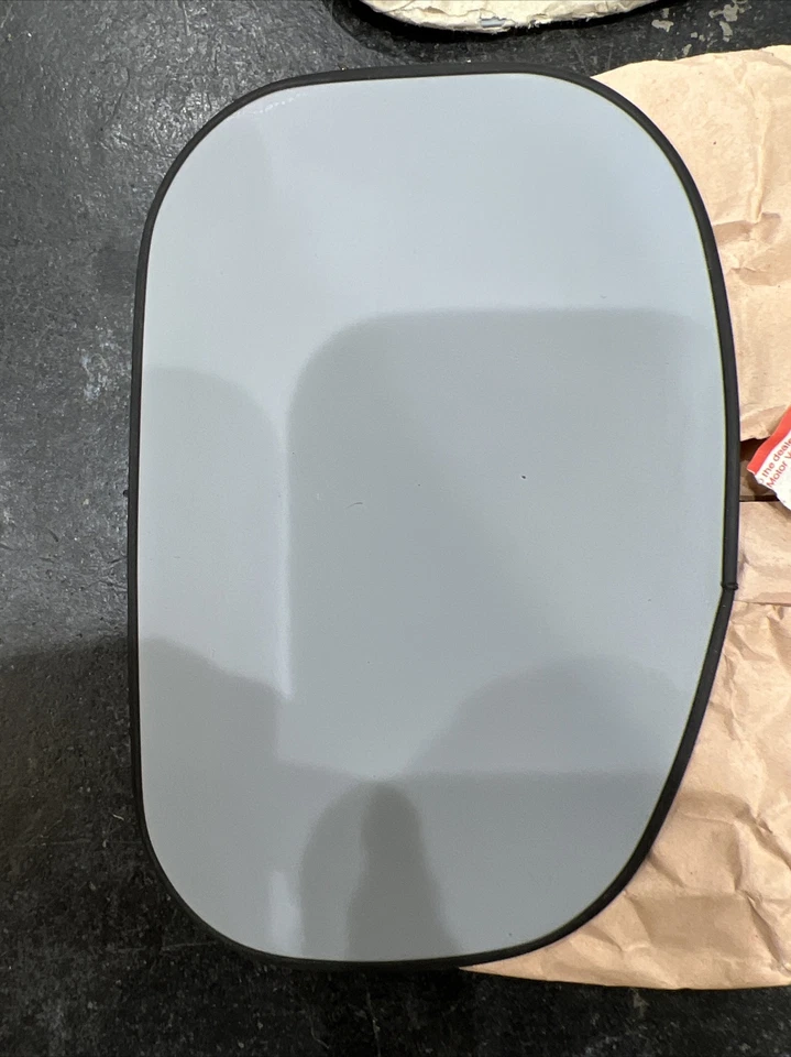 ORM PAR DE CUBIERTAS ANTINIEBLA PARACHOQUES DELANTERO PORSCHE 911/912 CON EMBELLECEDOR DE SELLADO Foto 2 de 4