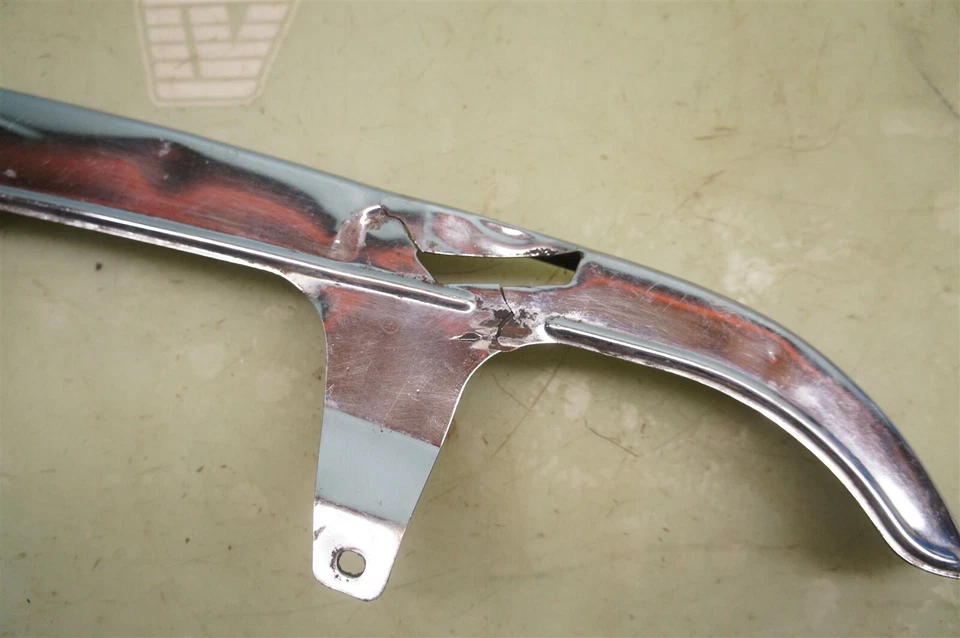 1972 Kawasaki H1500 H-1 H1 500 KH500 KH H1B Triple H2 RIBBED CHAIN GUARD *2554 - Imagem 3 de 4