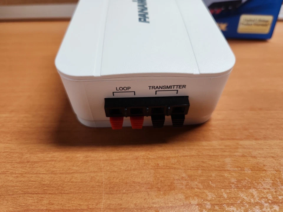Protector de sobretensiones de alambre eléctrico universal Panamax 1850W MD2-DF caja abierta Foto 4 de 4