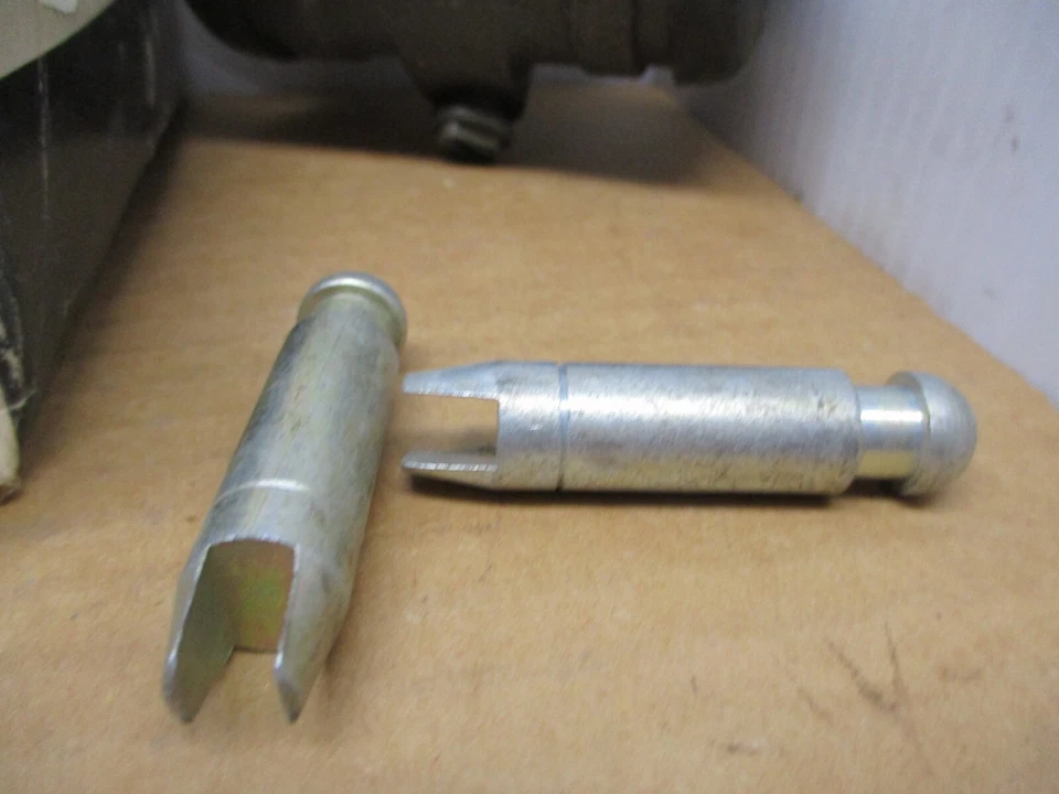 DELCO MORAINE GM  WHEEL CYLINDER 5454313 - Image 3 of 4