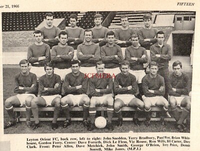 1966 LEYTON ORIENT F.C. Fußballmannschaft kleiner Fußballstar Fotodruck E08/40