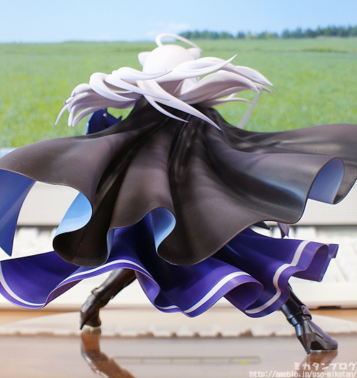Dog Days Leonmitchelli Galette des Rois 1/8 Figure Authentic Japan