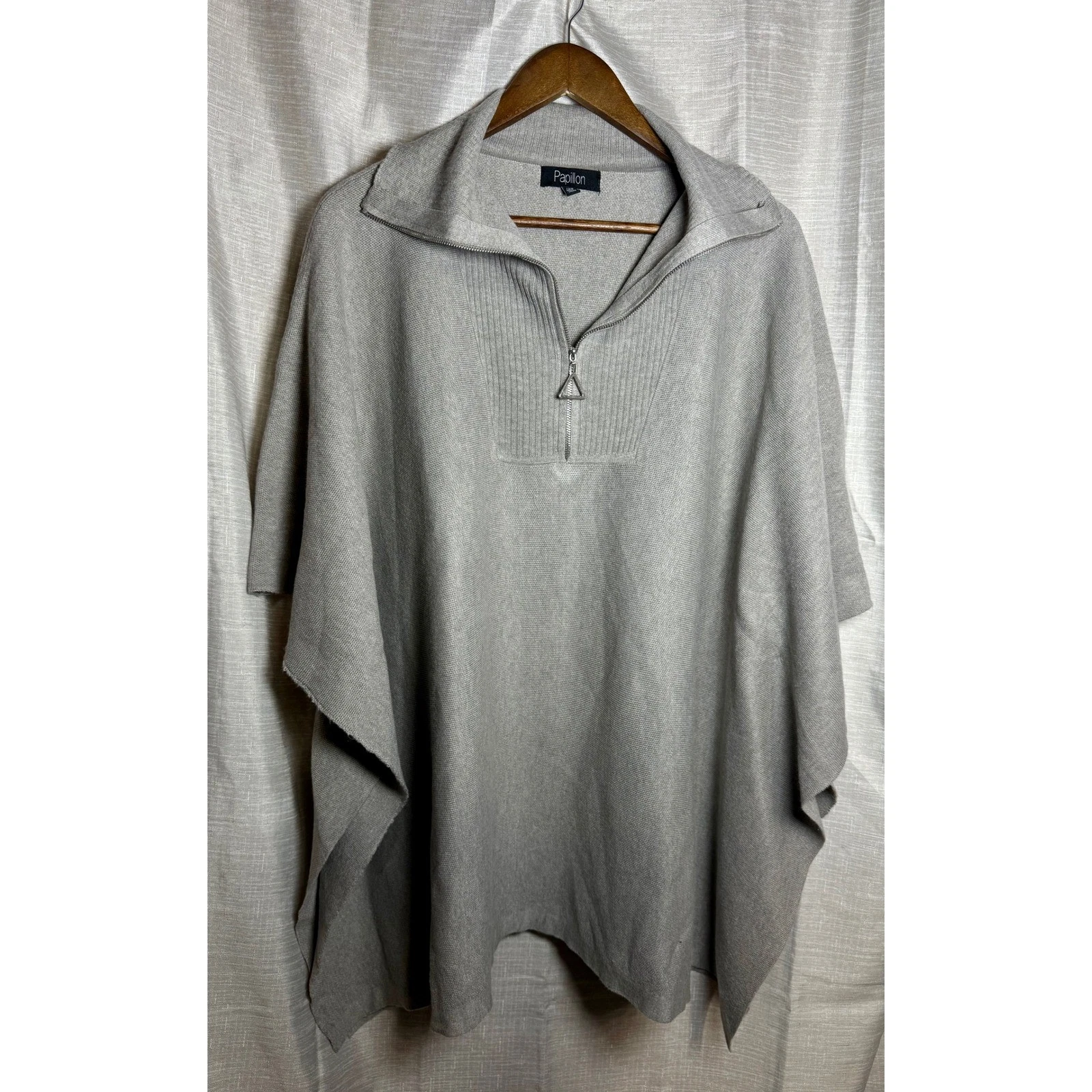 Papillon Women Gray Knit Poncho Quarter Zip Pullover One Size Wool Blend Kimono