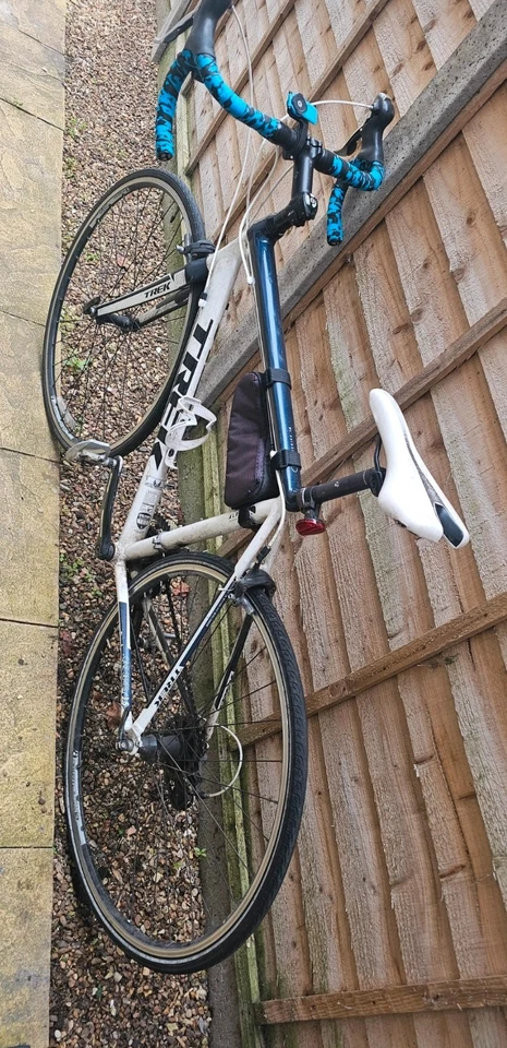 Trek ONE SERIES 1.5 Shimano Tiagra 10s RIM (AL) Medium Road Bike, photo 2 of 4