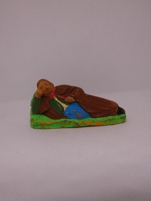 Santons de Provence M. SCHLÜSSEL - Der liegende Hirte - Höhe 4 cm - Länge 8 cm