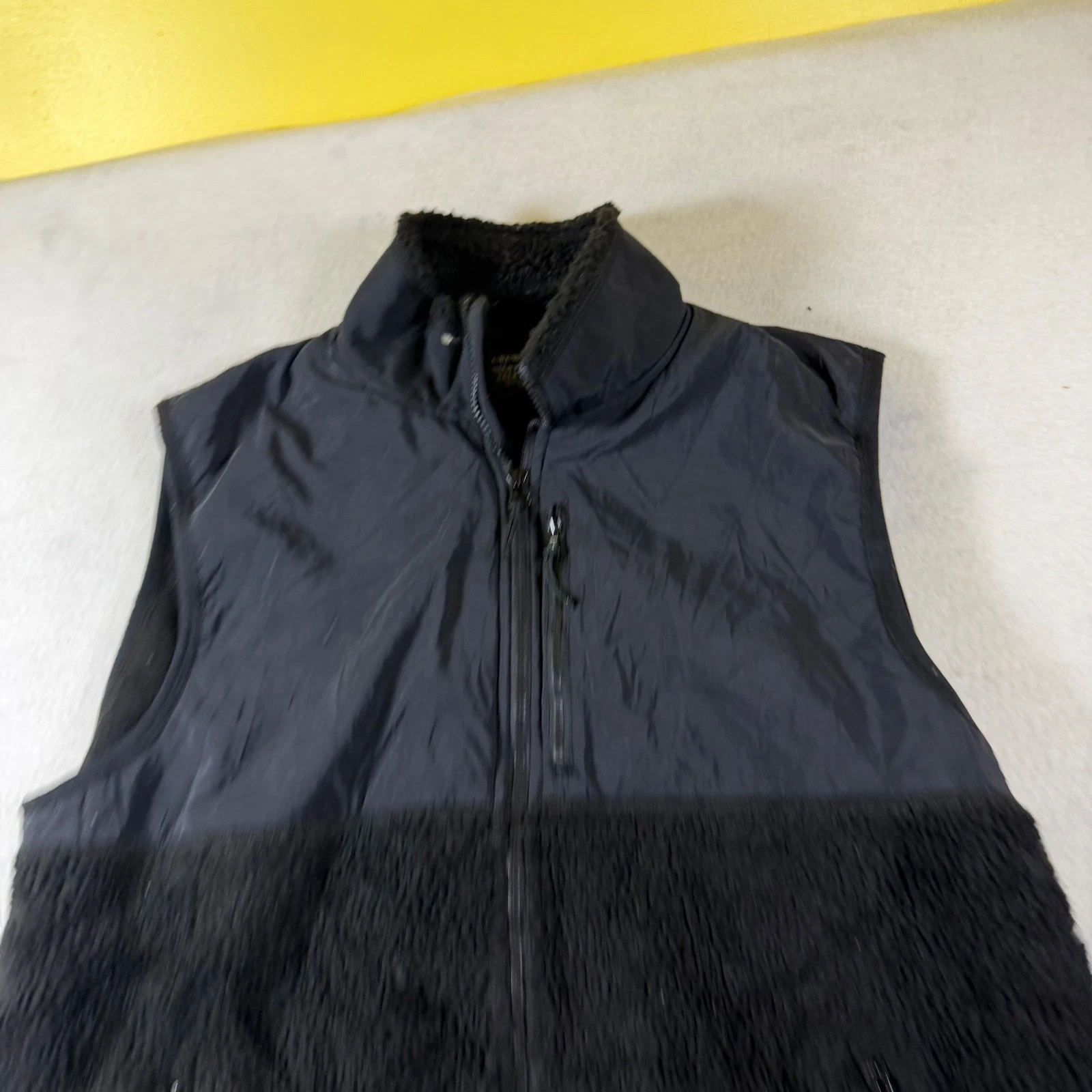 J Crew Authentic Fleece Sherpa Vest Mens XL Black Mixed Media Full Zip Gorpcore
Opens in a new windo