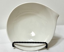 Villeroy e Boch "Flow" piatto da insalata rotondo bianco 9", nuovo con etichetta