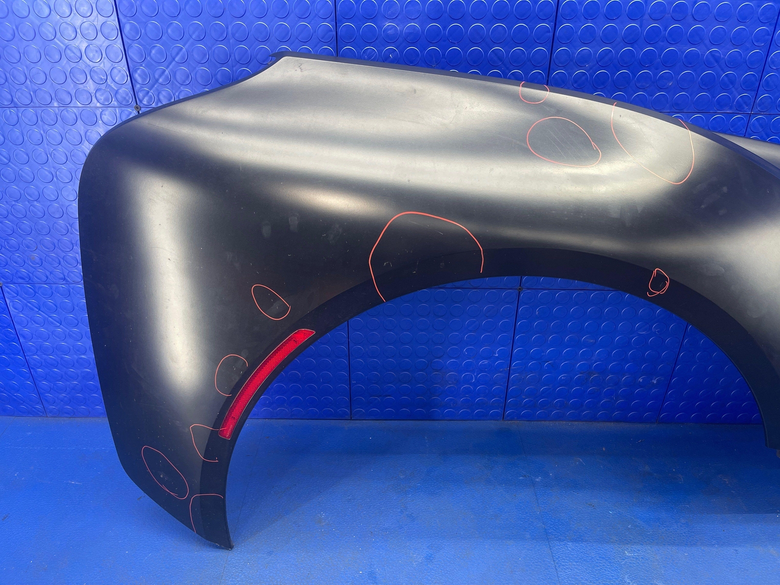 2014-2019 BMW I8 REAR RIGHT QUARTER PANEL PROTONIC FROZEN BLACK (P5L) 7336314